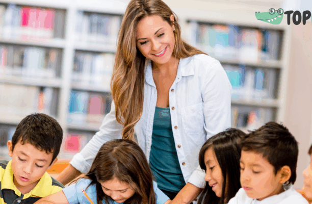 What to Look for in a Tutor for Your Child 👨‍👩‍👧